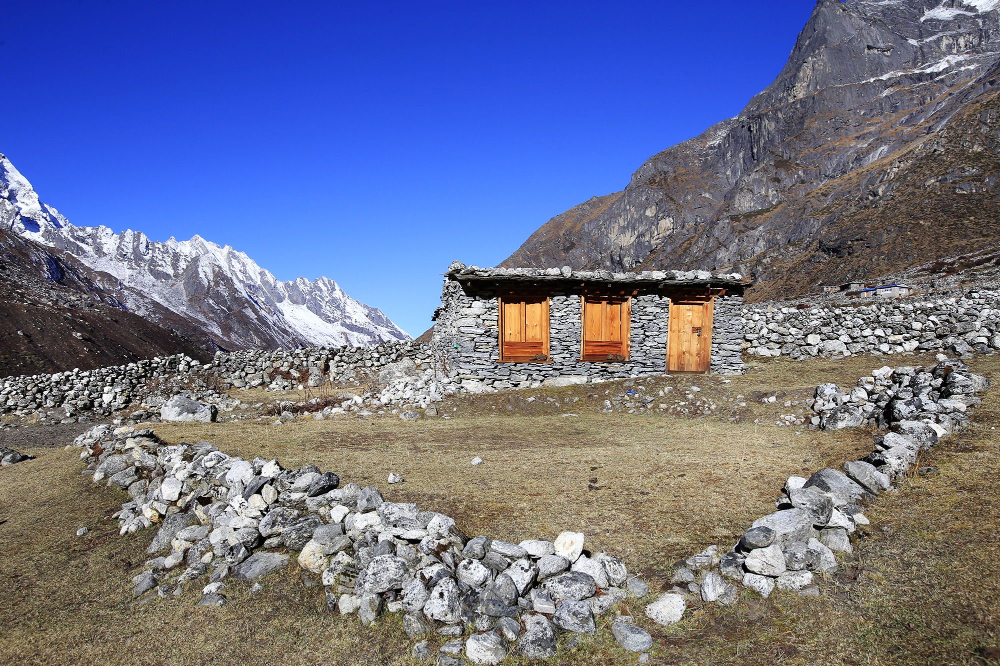 Reportage | Losan Piatti - Fotografo Italia_Nepal 2015_Mount Everest School_Casa Ricostruita